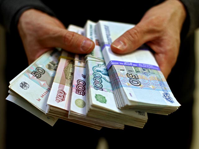 Житель Омска «заработал» 1,5 миллиона рублей на госзакупках